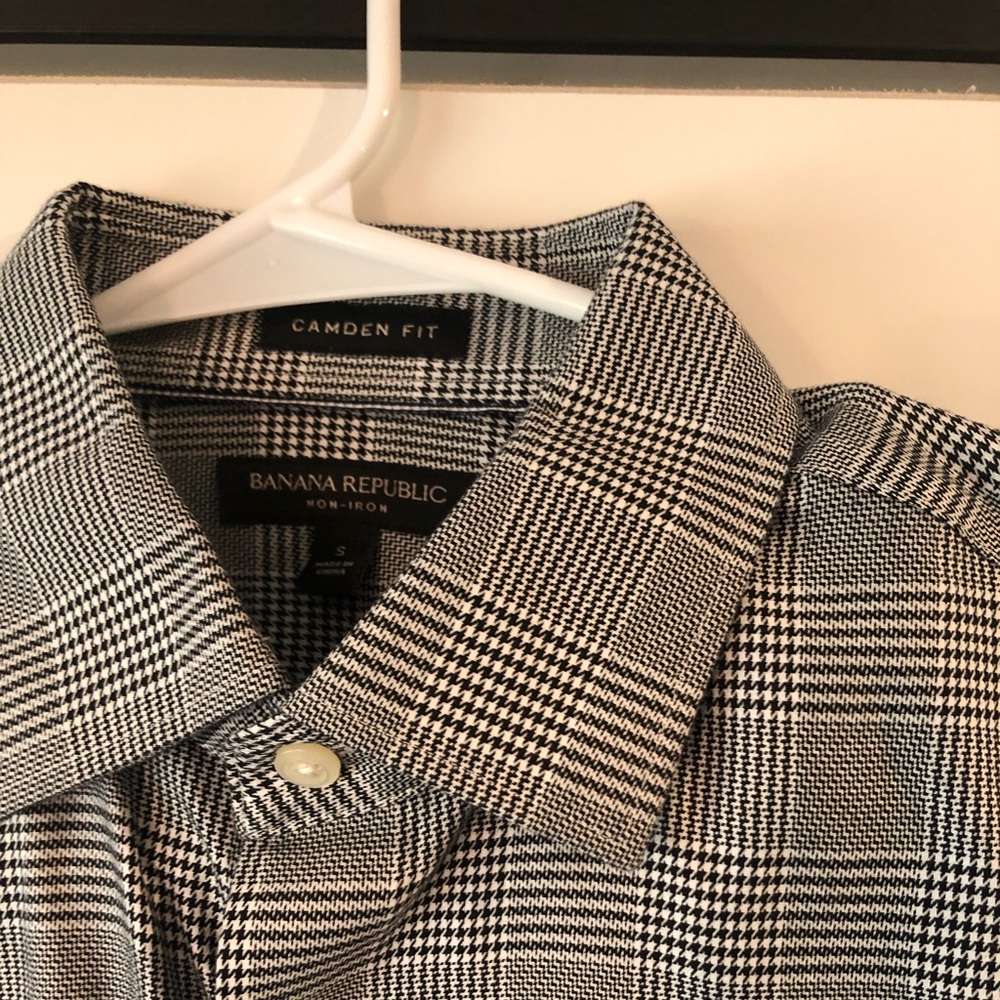 Banana Republic Men’s Slim Fit Non-Iron Dress Shirt - Small